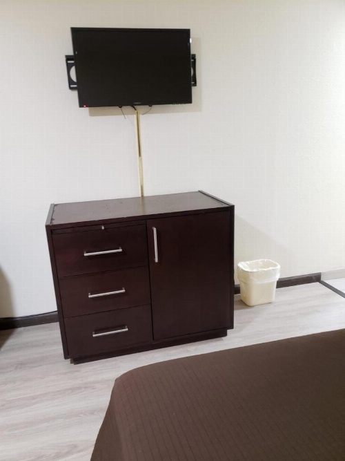 Value Inn & Suites Salina image 8